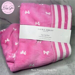 Laura Ashley Windsor Bow Zoe Coco Pink White Bows Plush Throw Blanket